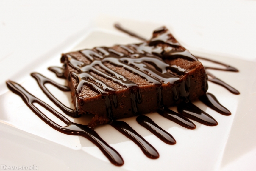 Devostock brownie-dessert-cake-sweet-45202.jpeg