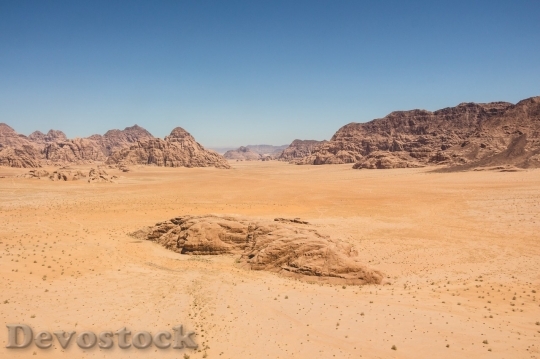 Devostock Desert beautiful image  (210)