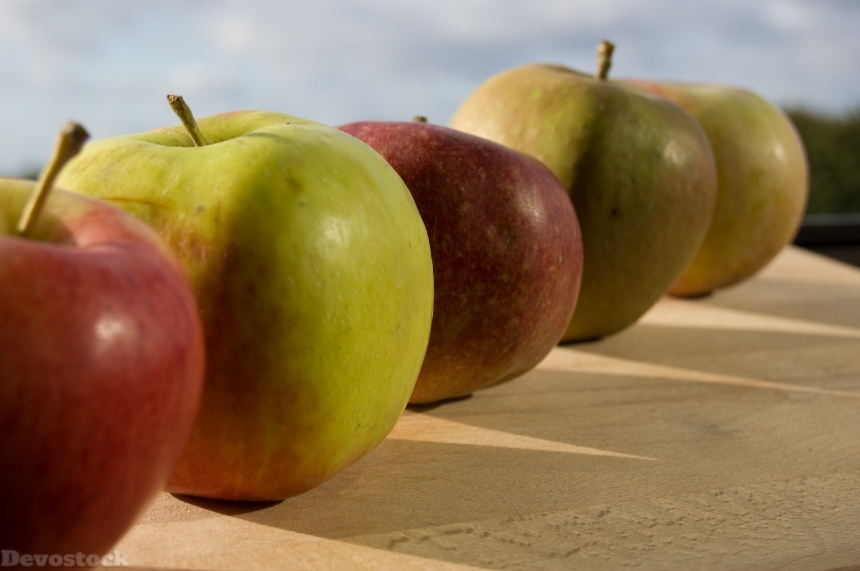 Devostock Apple Fruit 90856