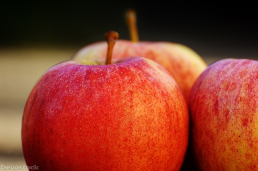 Devostock Apple Fruit Delicious Vitamins 2