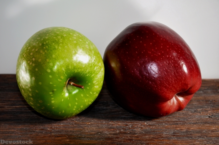 Devostock Apple Fruit Green Apple 1
