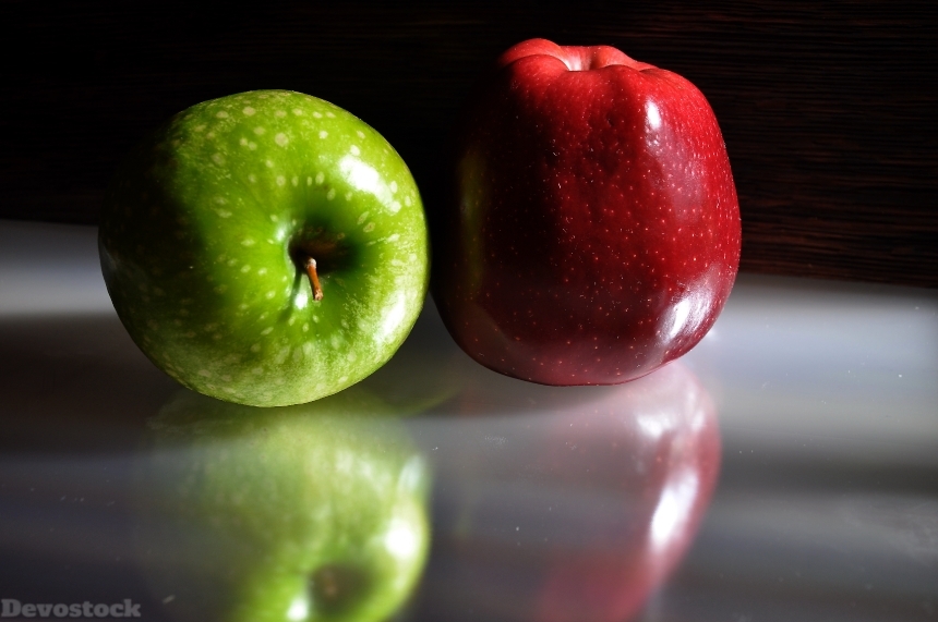 Devostock Apple Fruit Green Apple 2