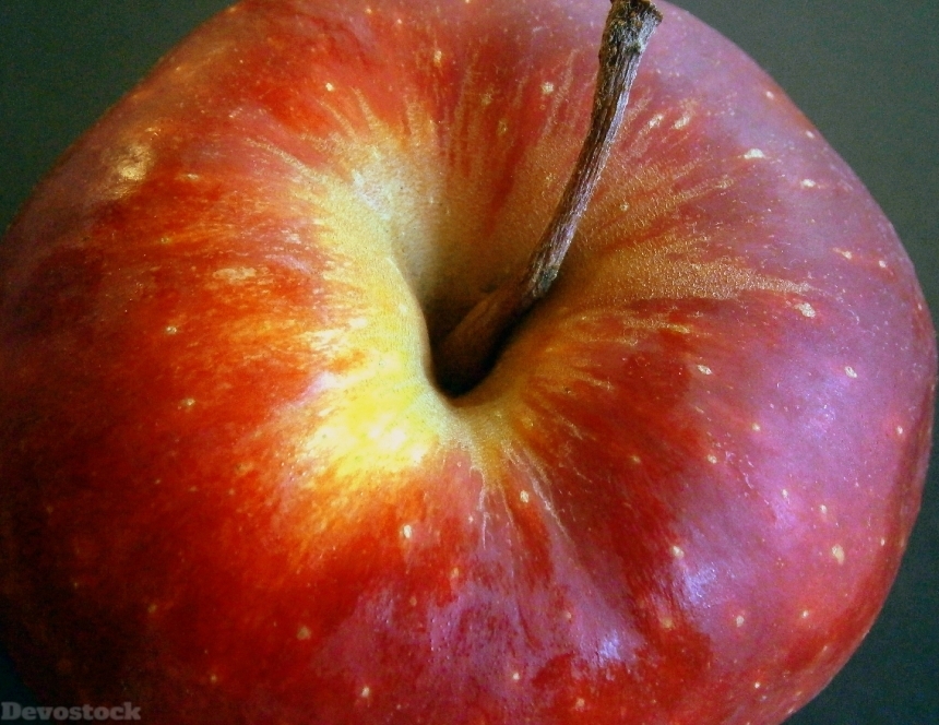 Devostock Apple Fruit Red Yellow