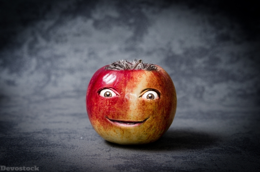 Devostock Apple Funny Face Photo