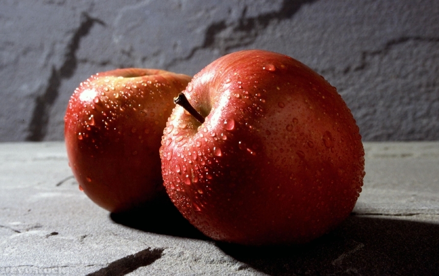 Devostock Apple Red Fruits Food