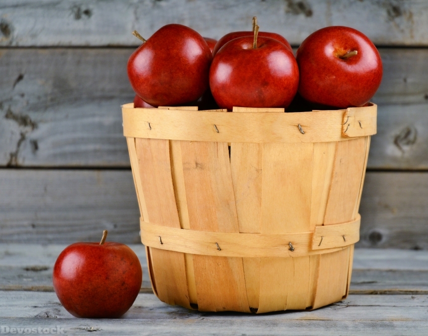 Devostock Apples Basket Red Fruit