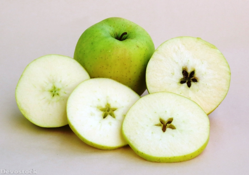 Devostock Apples Cut Apple Goals