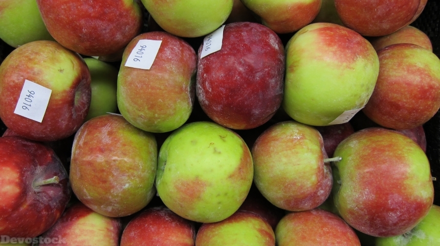 Devostock Apples Fresh Healthy Fruit