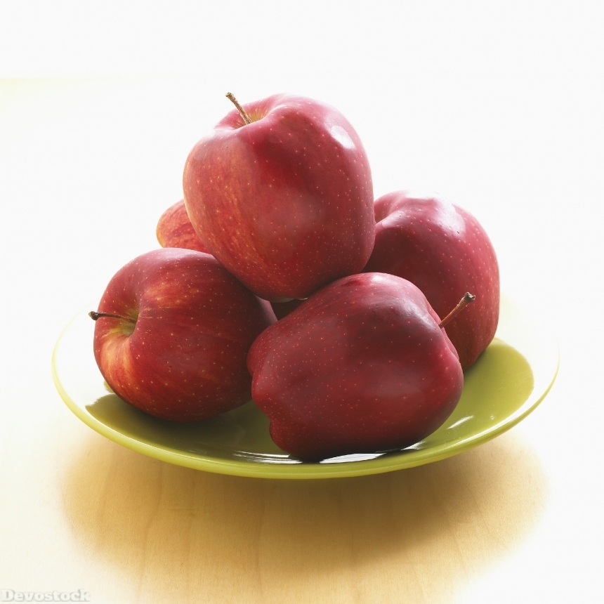Devostock Apples Red Fruit Healthy 0