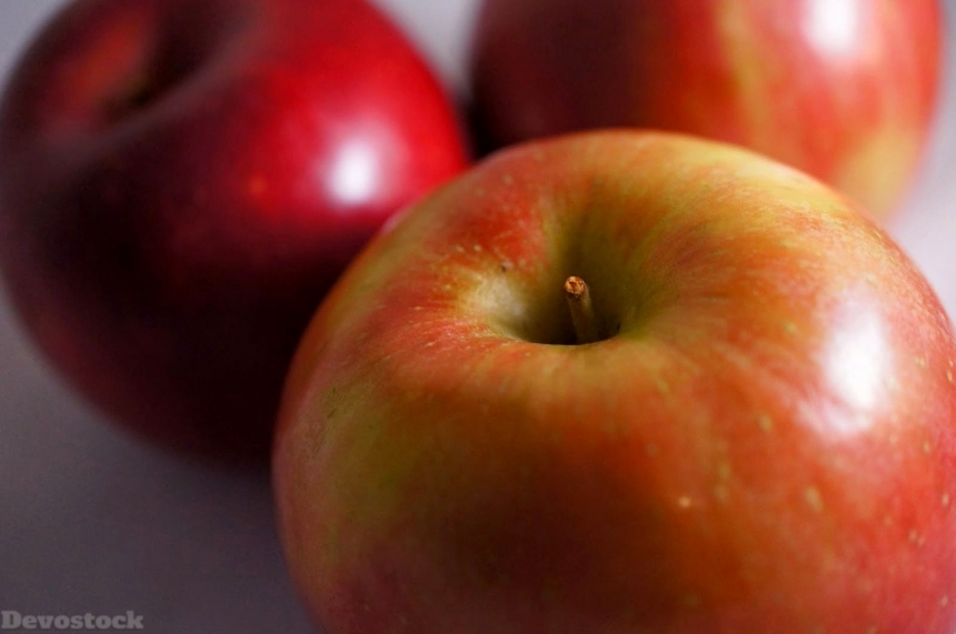 Devostock Apples Red Fruit Healthy