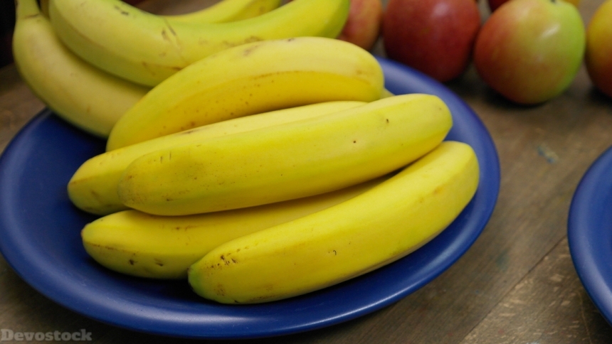 Devostock Banana Fruit Healthy Yellow