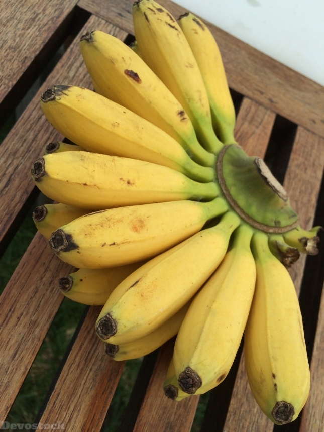 Devostock Bananas Yellow Ripe Fruit 0