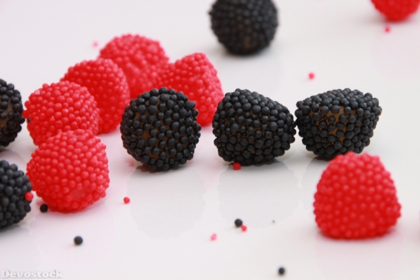 Devostock Black Blackberries Candy Chewy 1