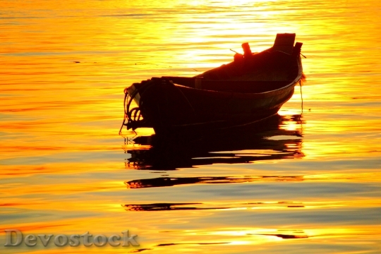 Devostock Boat Sunny Yellow Summer