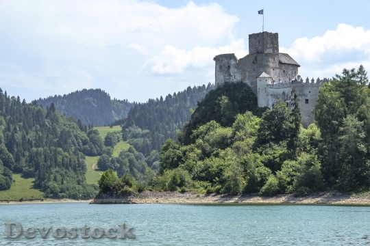 Devostock Castle Ruins Pieniny Top Poland Slovakia 161872.jpeg