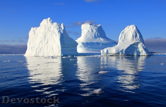 Devostock Iceberg Water Sea Mirroring 48823.jpeg