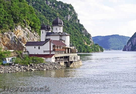 Devostock Iron Gate Karparten Danube Gorge Abbey 163572.jpeg