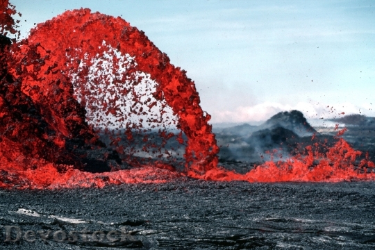 Devostock Lava Magma Volcanic Eruption Glow 73830.jpeg