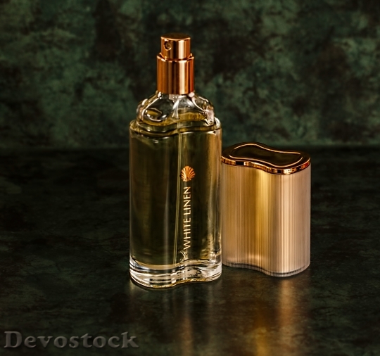Devostock Perfume Scent Body Spray Cosmetics 53006.jpeg