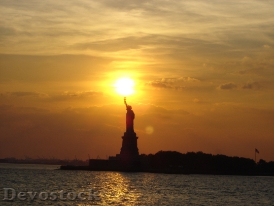 Devostock Statue Liberty New York 17
