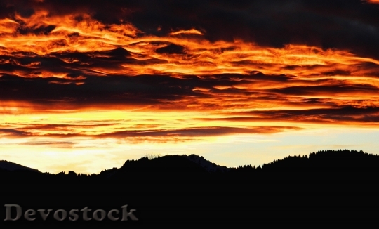 Devostock Sunset Mountains Abendstimmung 578796