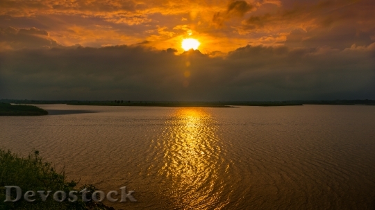 Devostock Sunset Yellow Water Cloud