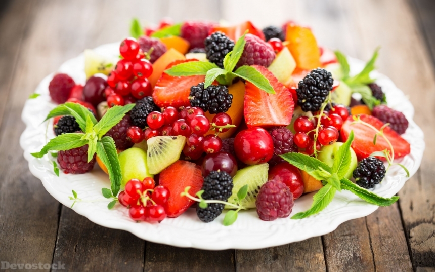 Devostock Fresh fruit salad on the plate