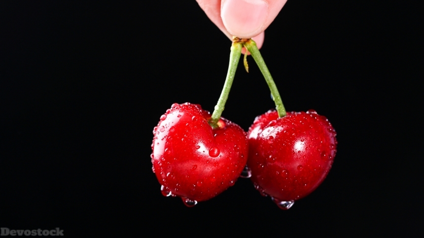 Devostock Nutritious fresh cherries  (1)