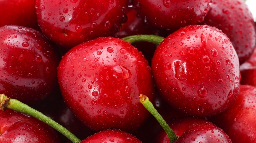 Devostock Nutritious fresh cherries  (5)