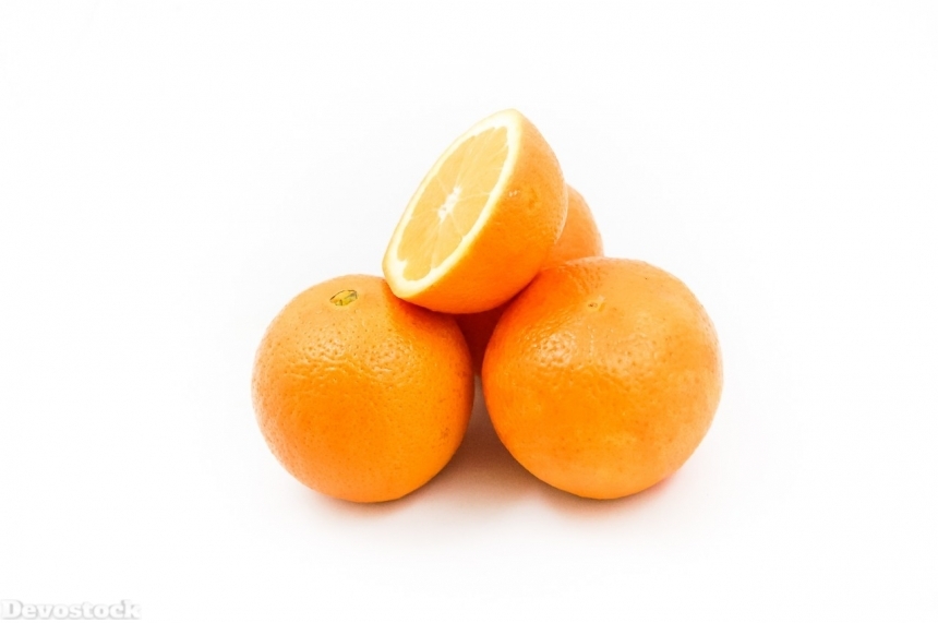 Devostock Orange fruit  (261)