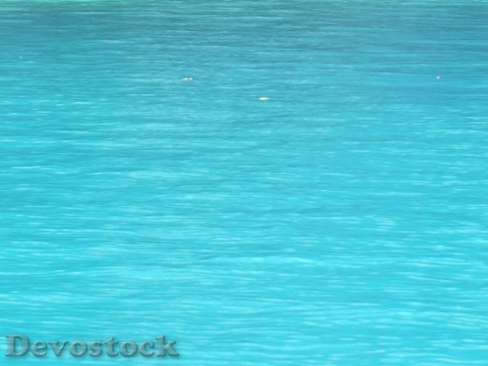 Devostock turquoiseoceanwater-dsc05079