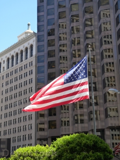 Devostock American Flag San Francisco