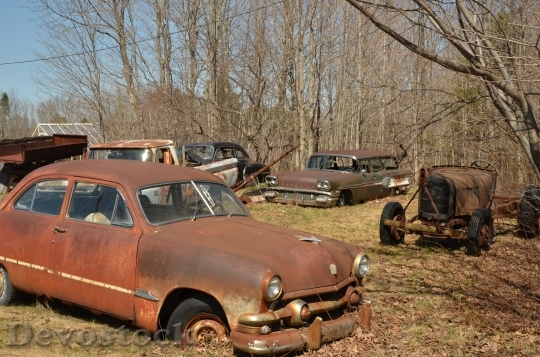 Devostock Car Old Rust Brown