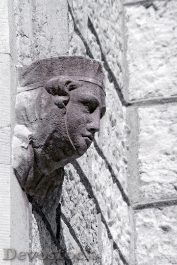 Devostock Carved Stone Head Old