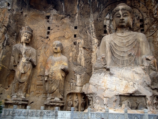 Devostock Cave Great Buddha 1157985