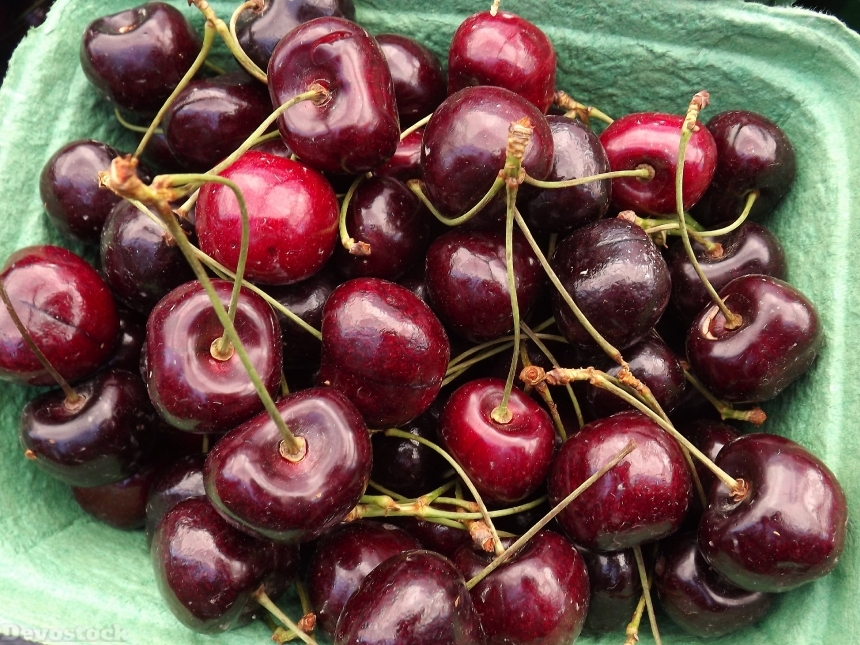 Devostock Cherries Red Fruit Ripe 1