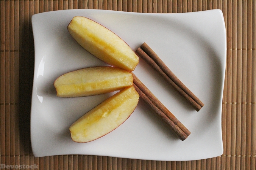 Devostock Cinnamon Apple Fruit Vitamins
