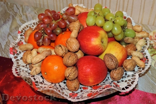 Devostock Colorful Plate Fruit Nuts 0
