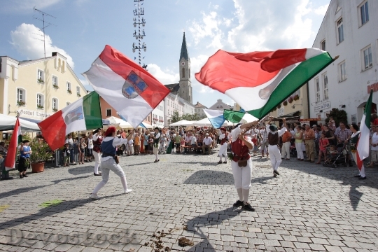 Devostock Flag Wavers Marketplace Waldkirchen