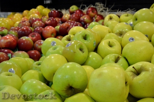 Devostock Fruit Apple Much Colorful