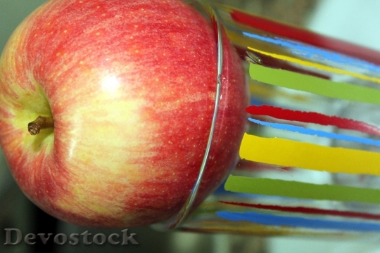 Devostock Fruit Glass Apple Red
