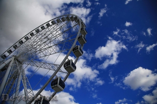 Devostock Giant Ferris Wheel Against