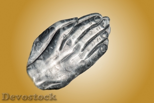 Devostock Hands Pray Silver Gold