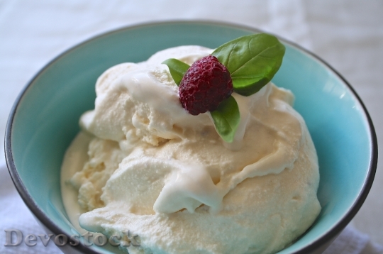 Devostock Ice Cream Fruit Raspberry 0