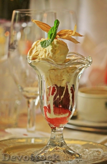 Devostock Ice Cream Sundae Dessert