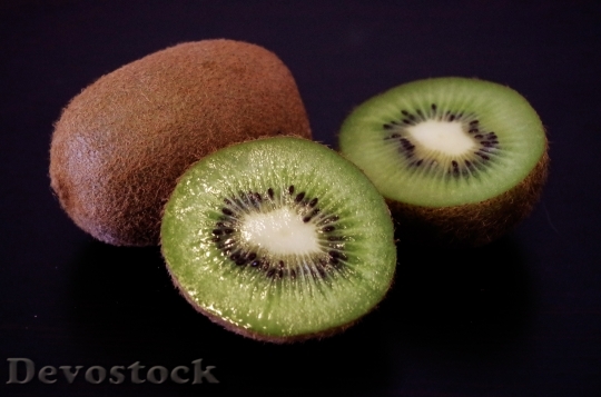 Devostock Kiwi Fruit Green Healthy 0