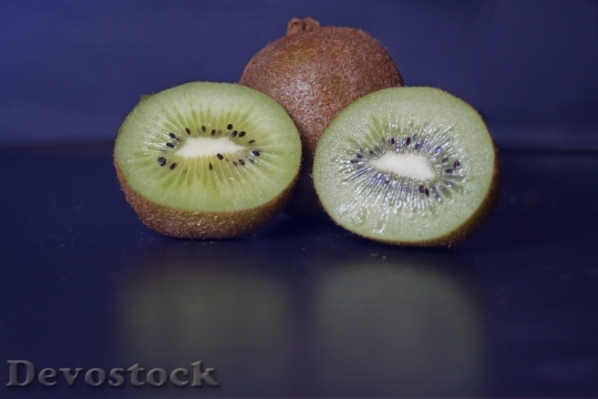 Devostock Kiwi Fruit Tropical Fruit 0