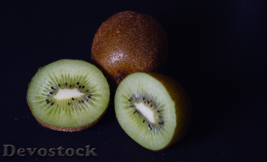 Devostock Kiwi Fruit Tropical Fruit