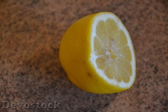 Devostock Lemon Butterfly Goes Fruit 1