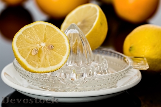 Devostock Lemon Squeezer Lemon Juice